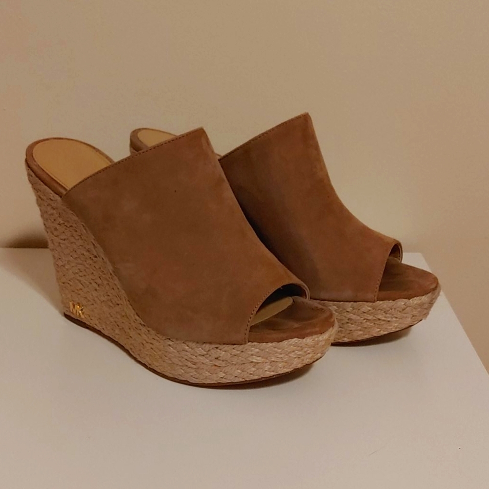 Suede and woven sandals